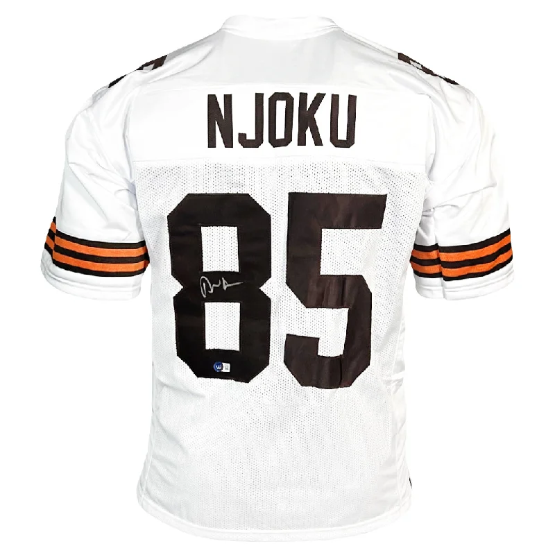 David Njoku Abbreviated Sig Cleveland White Football Jersey (JSA)